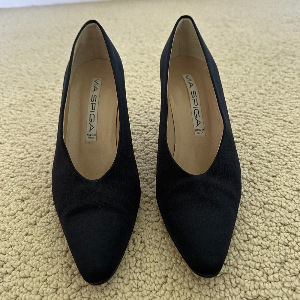 Via Spiga Navy Pumps